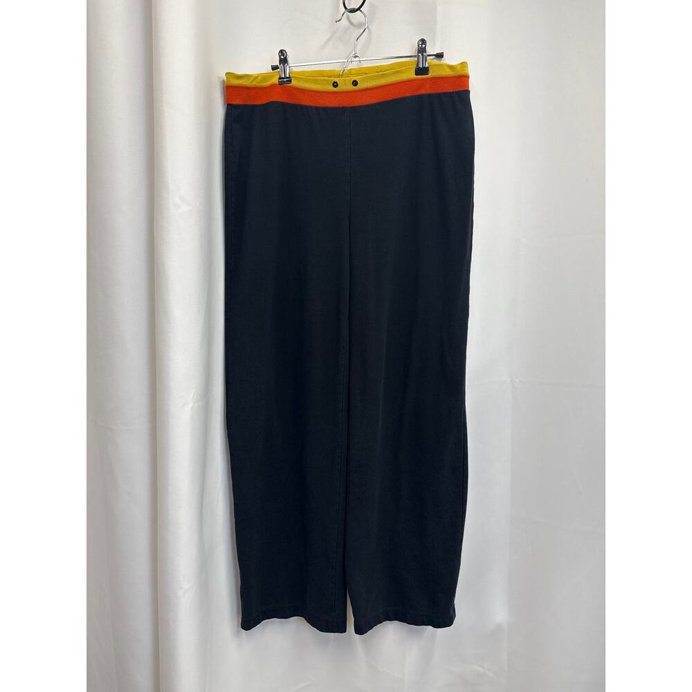 sweatpants with orange and yellow waist band size XL
rise-11
Waist-16
Length-29